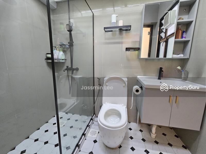 For Sale - 606B Tampines Street 61