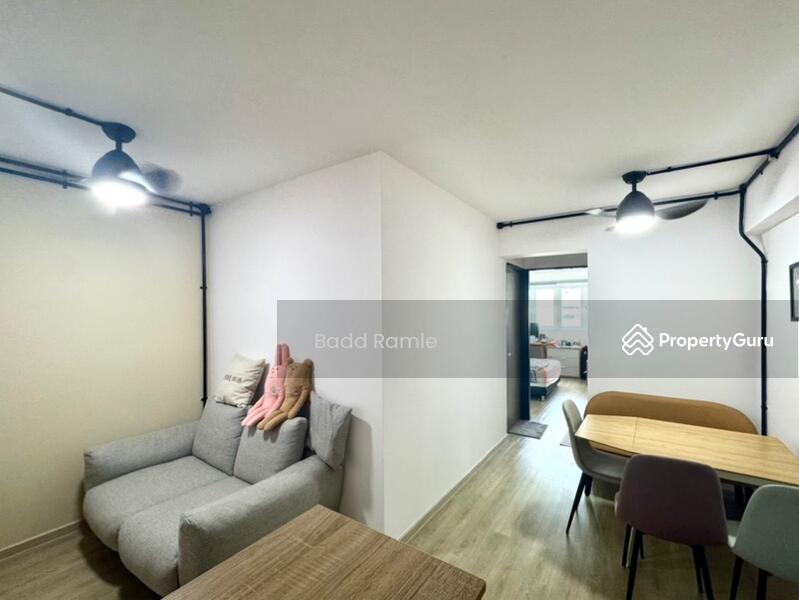 Living Room & Dining Area