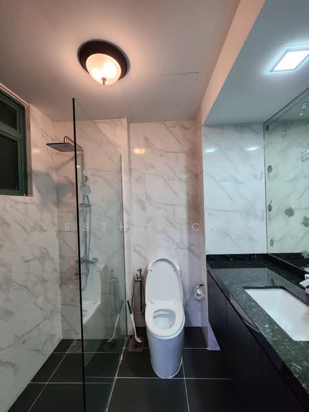 Changi Court, 708 Upper Changi Road East, 2 Bedrooms, 839 sqft, Condominium For Rent, by Esther Clx, 60126521 - Bathroom - PropertyGuru.com.sg