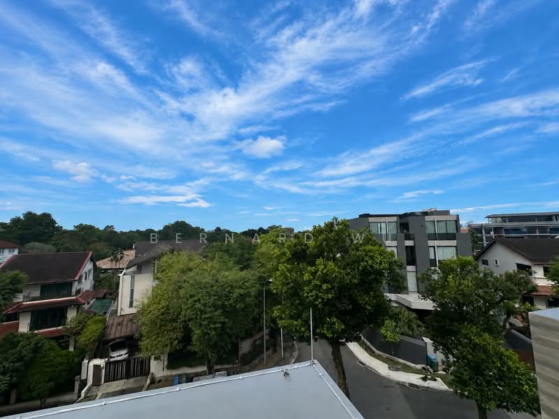 Viewing Available Now! Watten Estate Road / Stunning Brand New Bungalow, Watten Estate Road / Shelford Road / Park Vale, 6 Bedrooms, 9,614 sqft, Bungalow House For Sale, by Bernard Wu, 60126549 - Exterior - PropertyGuru.com.sg