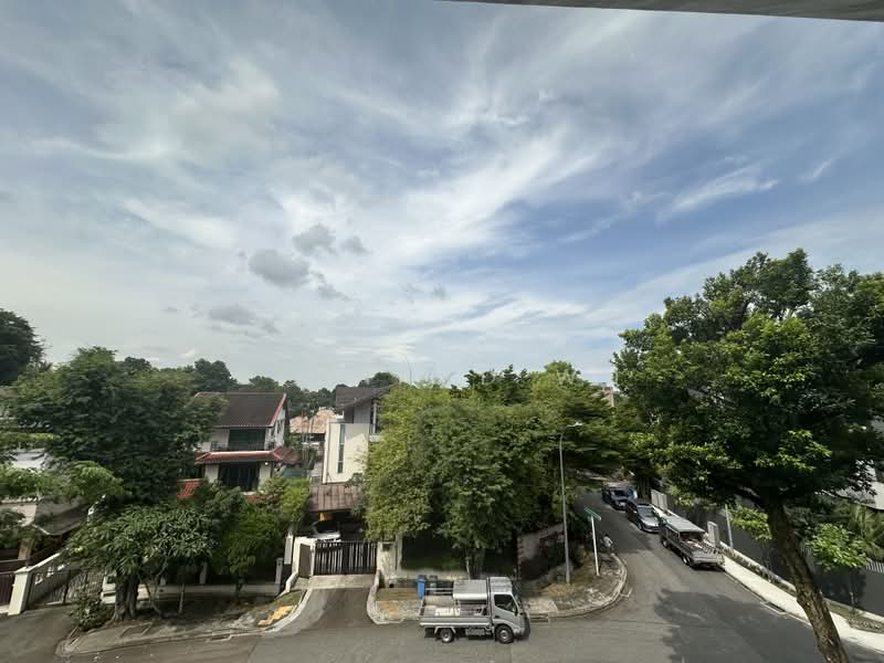 Watten Estate Road / Stunning Brand New Bungalow, Watten Estate Road / Shelford Road / Park Vale, 6 Bedrooms, 8,264 sqft, Bungalow House For Sale, by Bernard Wu, 60126549 - Exterior - PropertyGuru.com.sg