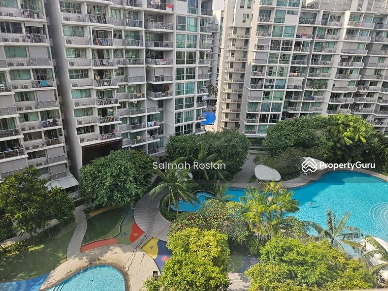 Unit facing pool