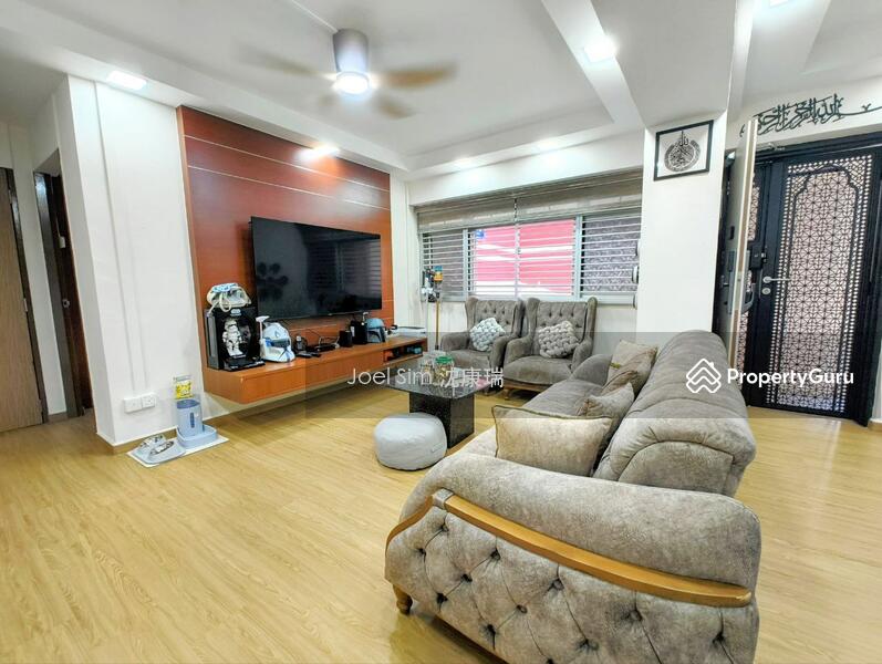 Living Room (View 3)