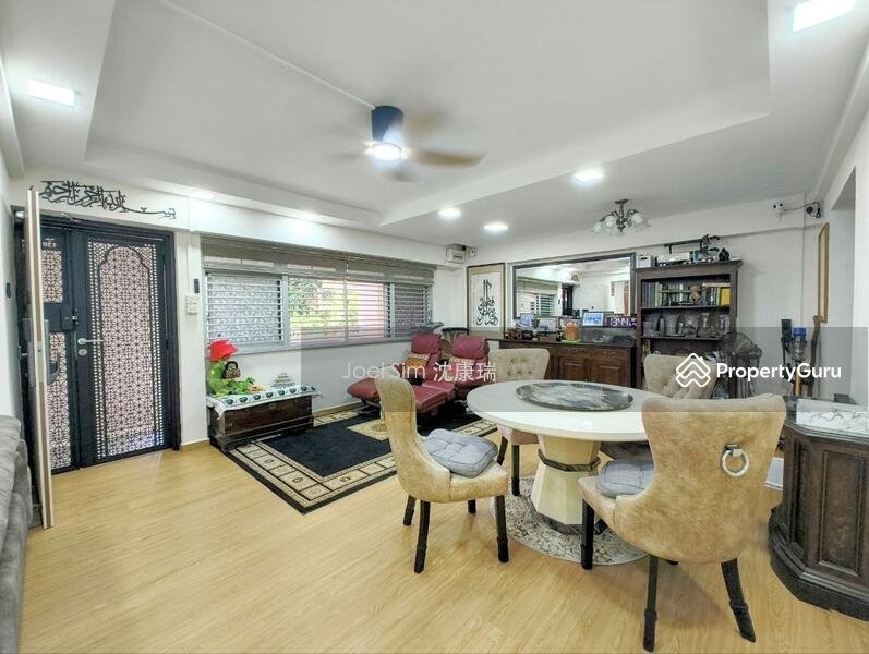 Living Room (View 4)