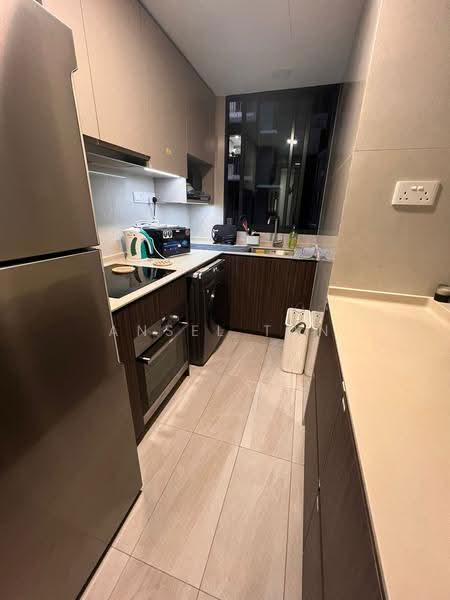 Chomp Chomp! Free Shuttle to Serangoon MRT! Common for Lease!, Serangoon North, Hougang / Punggol / Sengkang, Room Rental, 100 sqft, Condominium For Rent, by Ansel Tan, 60126792 - Kitchen - PropertyGuru.com.sg