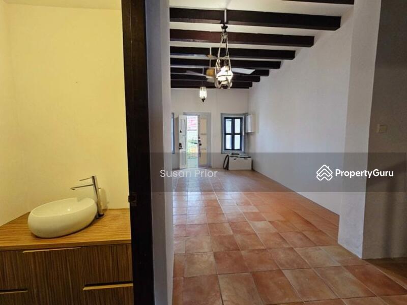 For Rent - Blair/ Spottiswoode 3 Bed