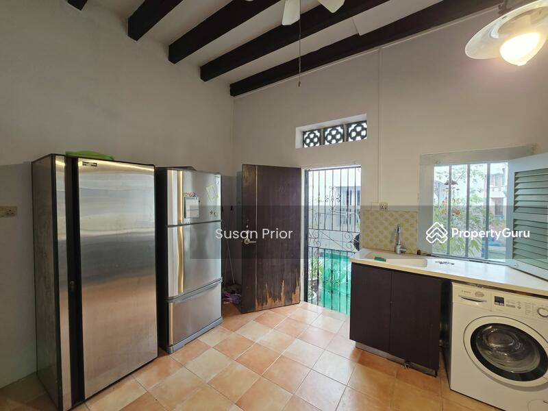 For Rent - Blair/ Spottiswoode 3 Bed
