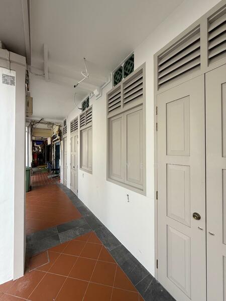 New Renovation Takeaway, Restaurant, Cafe, Minimart, Suit Retail, Minimart, Cafe, F&B, Restaurant, 1,100 sqft, Food & Beverage For Rent, by James Yeow, 60127054 - Corridor - CommercialGuru.com.sg