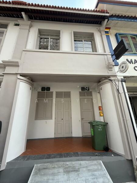 New Renovation Takeaway, Restaurant, Cafe, Minimart, Suit Retail, Minimart, Cafe, F&B, Restaurant, 1,100 sqft, Food & Beverage For Rent, by James Yeow, 60127054 - Entrance - CommercialGuru.com.sg
