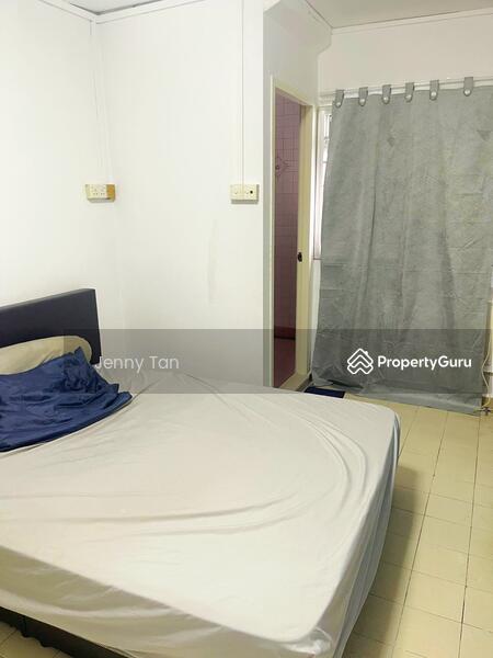 For Rent - 852 Tampines Street 82