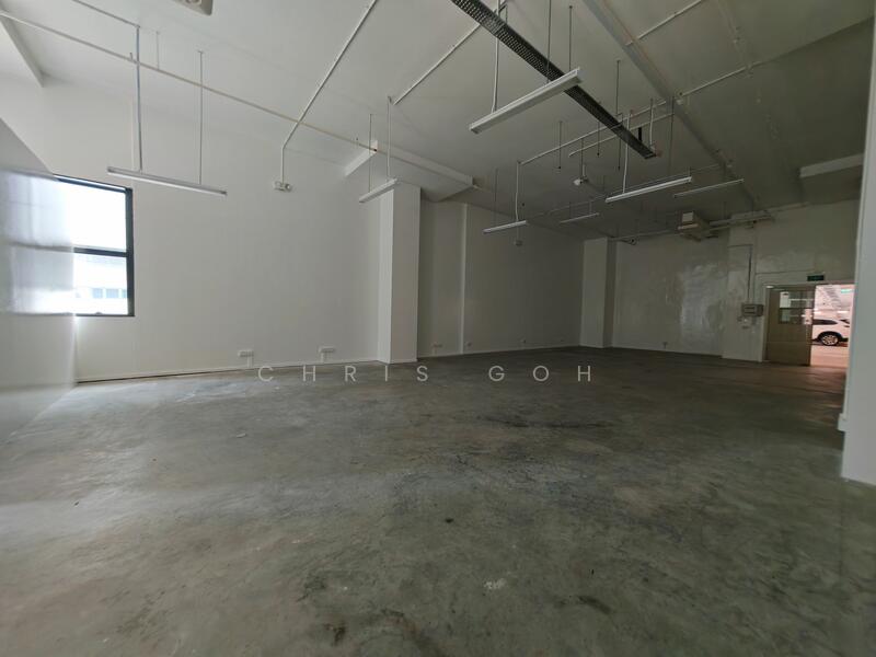 Ramp up industrial unit in Pasir Panjang Alexandra, Alexandra / Commonwealth, 5,166 sqft, Light Industrial (B1) For Rent, by Chris Goh, 60127190 - CommercialGuru.com.sg