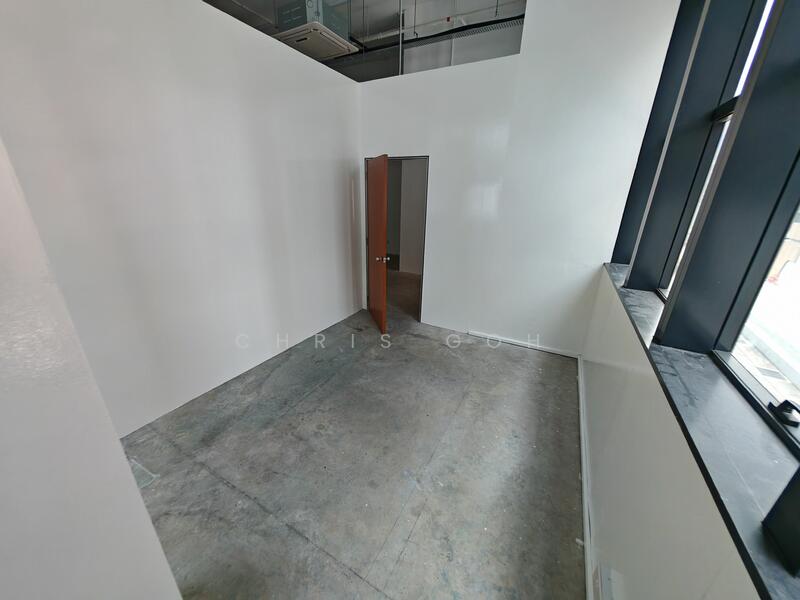 Ramp up industrial unit in Pasir Panjang Alexandra, Alexandra / Commonwealth, 5,166 sqft, Light Industrial (B1) For Rent, by Chris Goh, 60127190 - CommercialGuru.com.sg