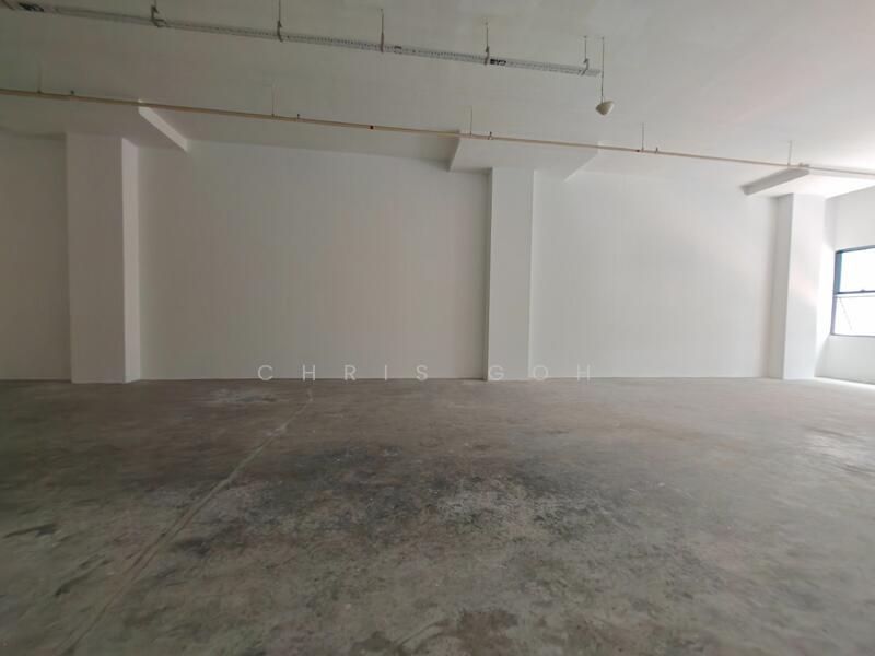 Ramp up industrial unit in Pasir Panjang Alexandra, Alexandra / Commonwealth, 5,166 sqft, Light Industrial (B1) For Rent, by Chris Goh, 60127190 - CommercialGuru.com.sg