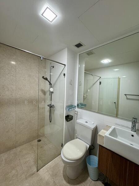 For Rent - Waterfront Waves