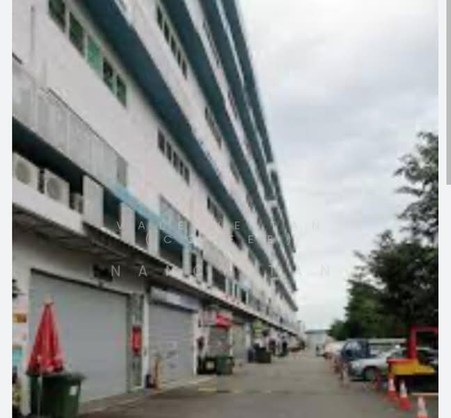 Pioneer Point, 5 Soon Lee Street, 958 sqft, Factory / Workshop (B2) For Sale, by Valerie Tan (Coffee), 60127293 - Exterior - CommercialGuru.com.sg
