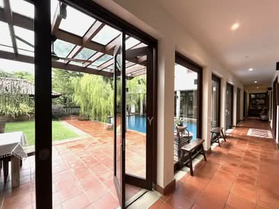 For Sale - GCBA WIDE FRONTAGE!! ELEVATED!!