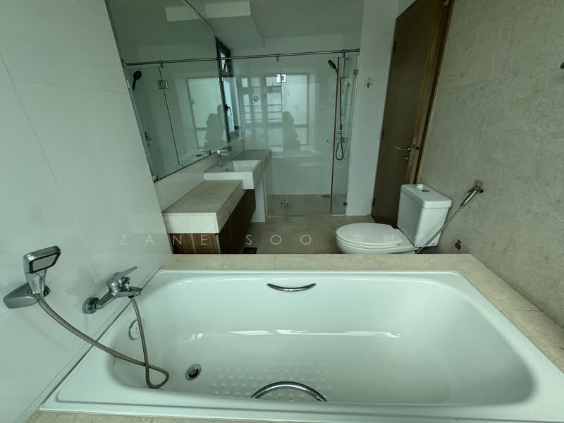 Waterfront Waves, 766 Bedok Reservoir Road, 4 Bedrooms, 1,518 sqft, Condominium For Rent, by Zane Soo 苏昱能, 60127307 - Bathroom - PropertyGuru.com.sg