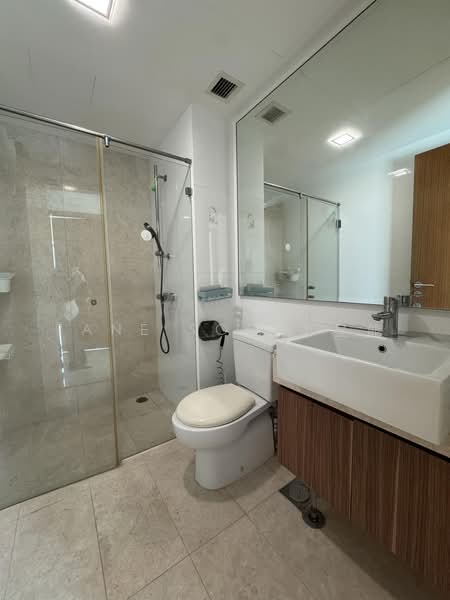 Waterfront Waves, 766 Bedok Reservoir Road, 4 Bedrooms, 1,518 sqft, Condominium For Rent, by Zane Soo 苏昱能, 60127307 - Bathroom - PropertyGuru.com.sg