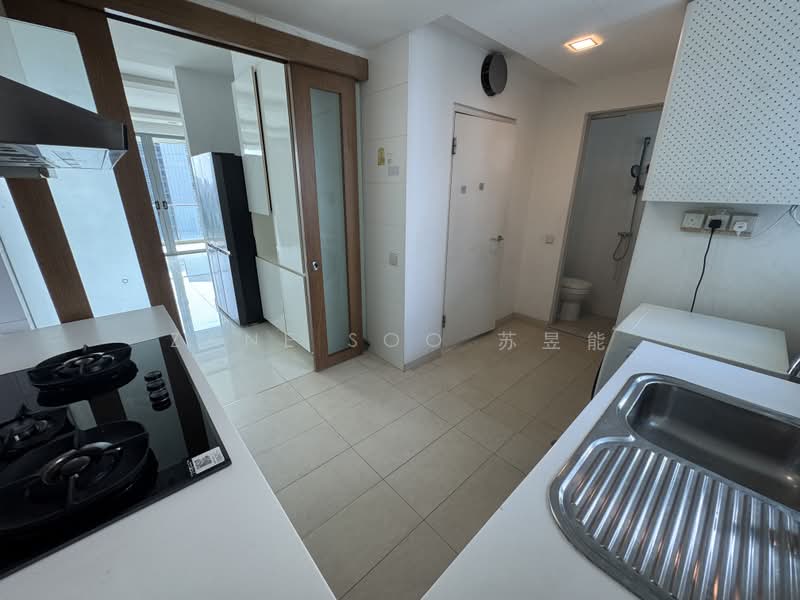 Waterfront Waves, 766 Bedok Reservoir Road, 4 Bedrooms, 1,518 sqft, Condominium For Rent, by Zane Soo 苏昱能, 60127307 - Kitchen - PropertyGuru.com.sg