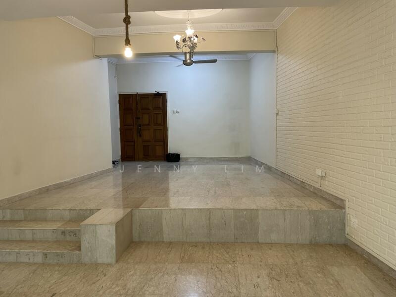 Dining & Split Lving