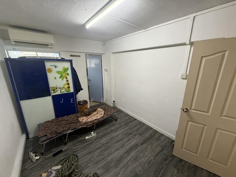498 Jurong West Street 41, Jurong West Street 41, 1,302 sqft, Shop / Shophouse For Sale, by Jeffrey Koh, 60127513 - CommercialGuru.com.sg