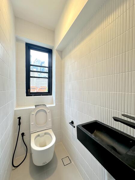 ANN SIANG ROAD SHOPHOUSE | NEW AIRCON | RENOVATED TOILET (D02), Ann Siang Road | Club Street | Amoy | Stanley, 1,327 sqft, Shop / Shophouse For Rent, by Xavier Aw (欧伟廷), 60127634 - Bathroom - CommercialGuru.com.sg