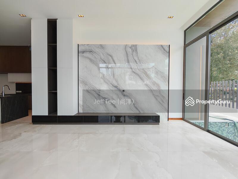 Spacious and bright living room