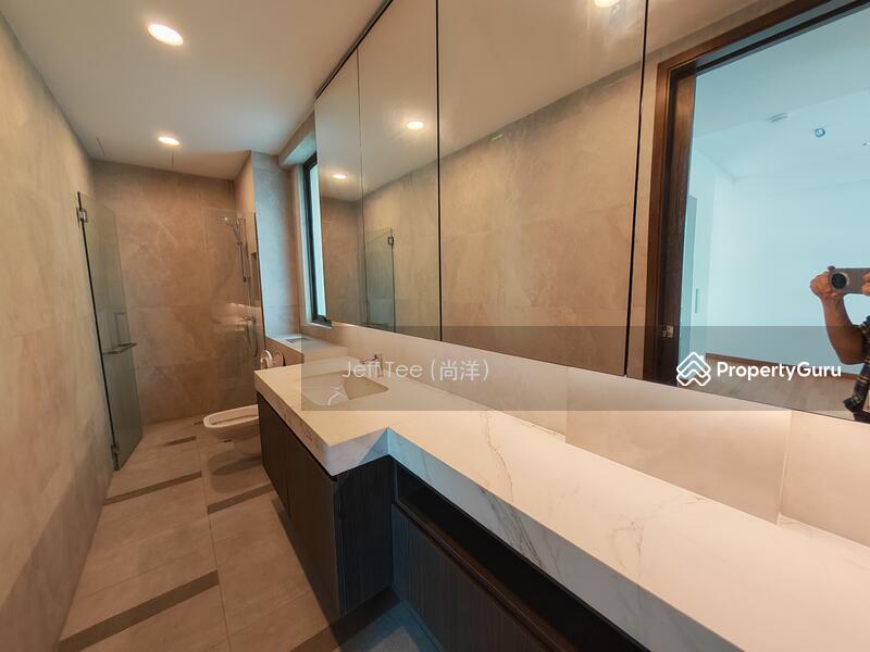 Ensuite bathroom with another door