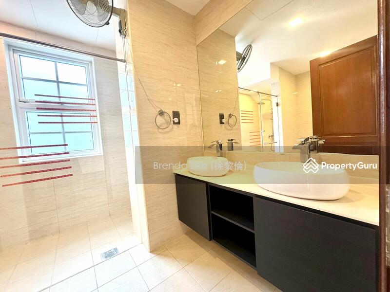 Good Class Bungalow for Rent in the Holland/Belmont vicinity