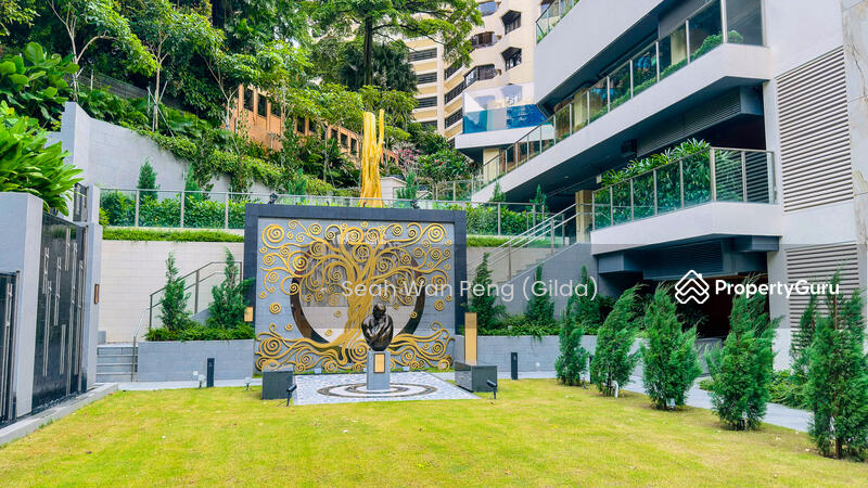 Lawn & Sculpture Garden