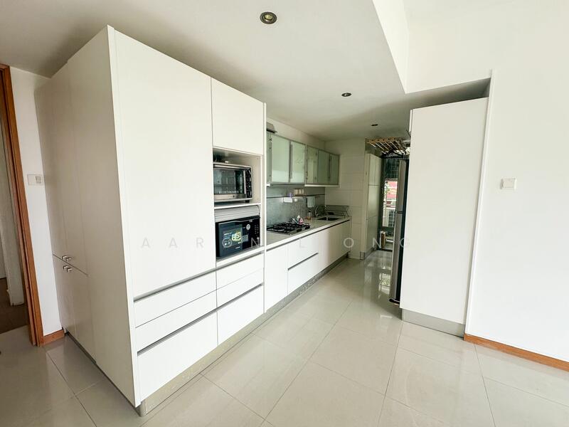 Leonie Suites Apartment For Sale at S$ 1,880,000 | PropertyGuru Singapore