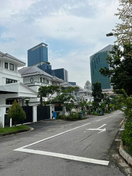 Novena mrt/ bukit timah, , 5 Bedrooms, 2,900 sqft, Bungalow House For Sale, by Desmond Tan, 60127974 - Exterior - PropertyGuru.com.sg