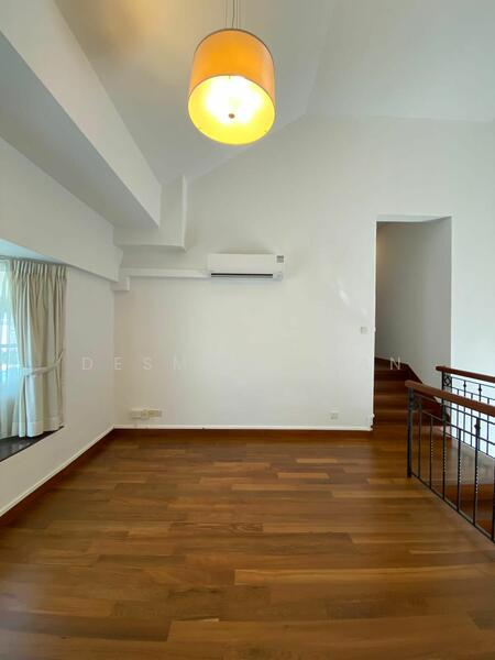 Novena mrt/ bukit timah, , 5 Bedrooms, 2,900 sqft, Bungalow House For Sale, by Desmond Tan, 60127974 - Living Room - PropertyGuru.com.sg