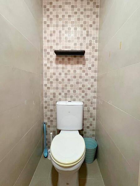 For GIRLS only. 15 minutes on the MRT into the CBD. Near to James Cook, SMU, Kaplan & PSB Academy, Geylang Road, Room Rental, 100 sqft, Condominium For Rent, by Elaine Chng, 60128264 - Bathroom - PropertyGuru.com.sg