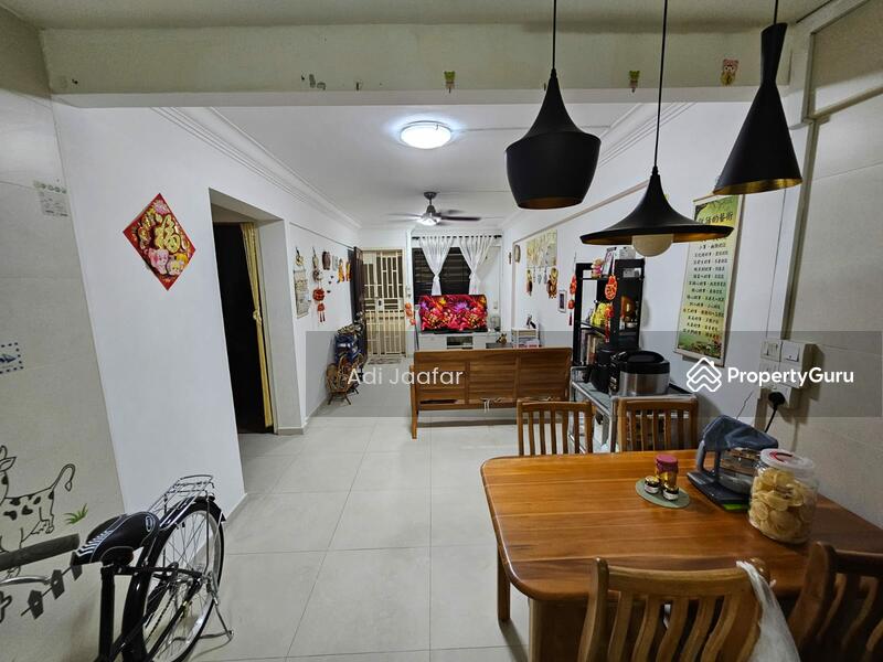 For Rent - 202 Marsiling Drive
