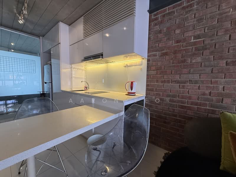 Two8one Studio, 281 River Valley Road, 1 Bedroom, 527 sqft, Condominium For Rent, by Aaron Yeo, 60128572 - Kitchen - PropertyGuru.com.sg