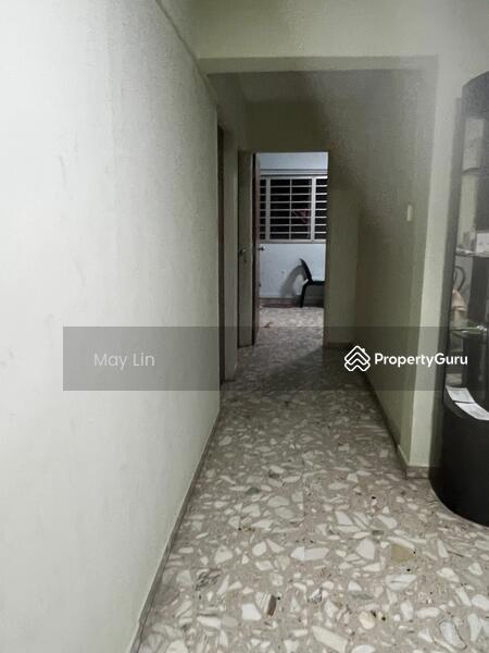 For Rent - 685 Race Course Road