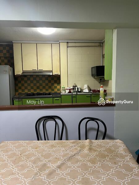 For Rent - 685 Race Course Road