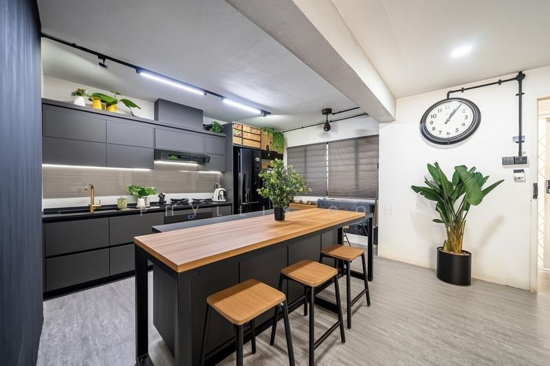 The photos presented are for illustration purposes only