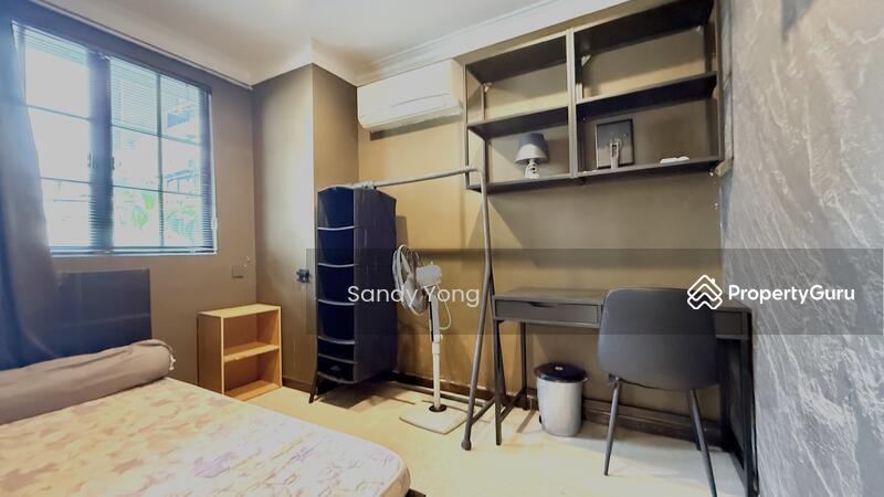 Level 1 Bedroom 5