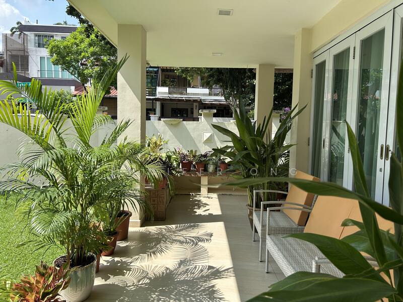 For Sale - Best Buy! Lovely 2 Sty Corner Terr, Huge Land, At Li Po Ave, 1km St Nicholas School, MRT Lentor