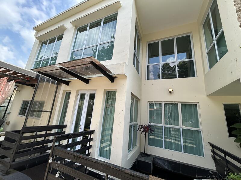 For Sale - Best Buy! Lovely 2 Sty Corner Terr, Huge Land, At Li Po Ave, 1km St Nicholas School, MRT Lentor