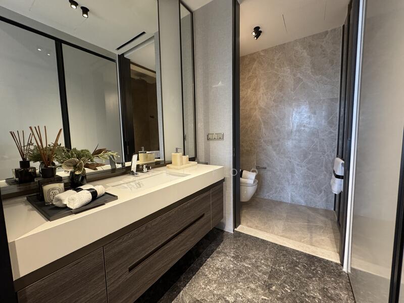 For Rent - 19 Nassim