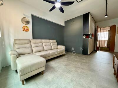 For Sale - 449B Bukit Batok West Avenue 9