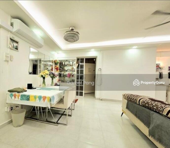 For Sale - 407 Sembawang Drive