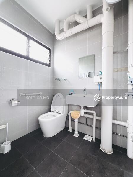 Common Bathroom