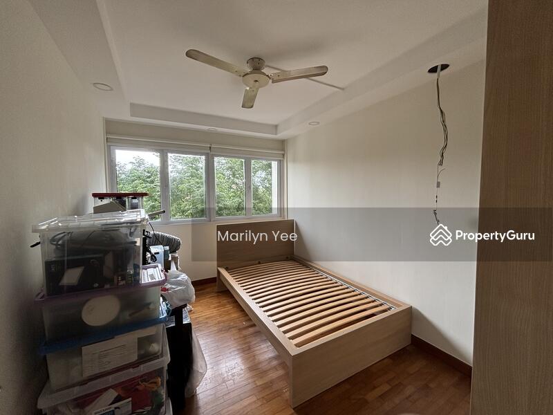 Bedroom 3 with greenery view