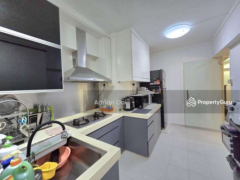 Well maintained kitchen