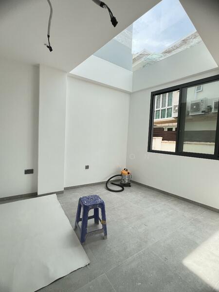 Kovan/Simon/Florence Terraced House For Sale at S$ 6,500,000 | PropertyGuru Singapore - Helper/Granny