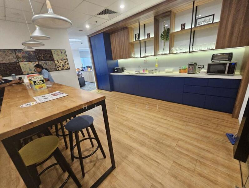 Prudential Tower, 30 Cecil Street, 2,200 sqft, Office For Rent, by He Yifei, 60129459 - Kitchen - CommercialGuru.com.sg